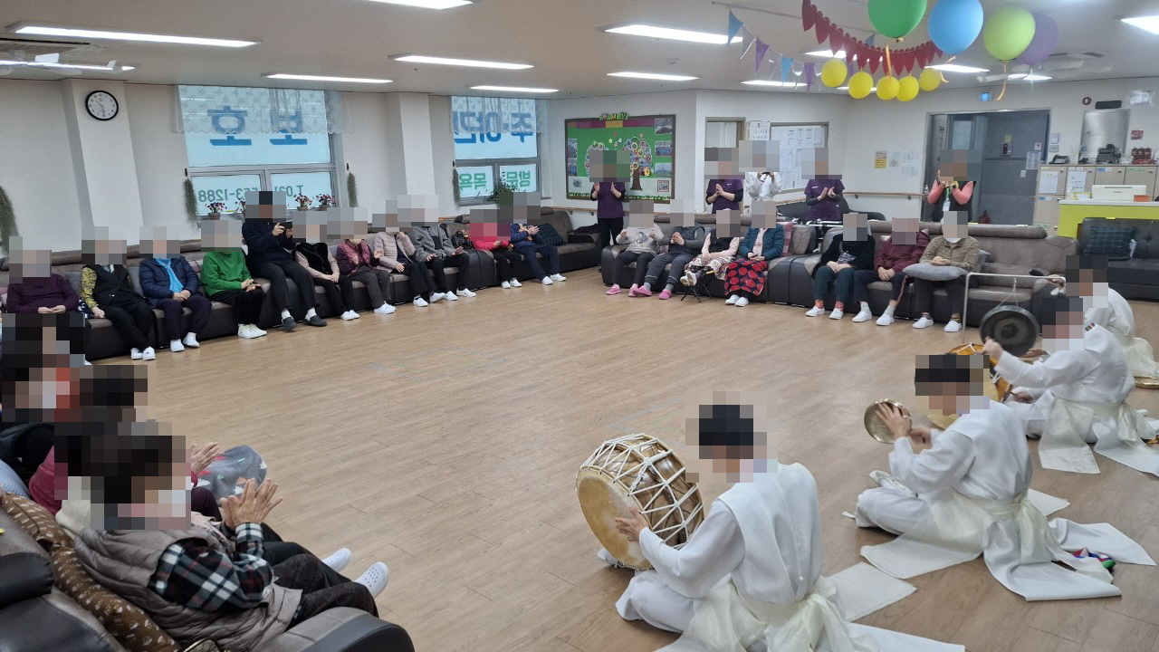 /user/y/youth/editor/2512/1810c14f70649ae9764166dbf61f7bef_1764722858_847.jpg 이미지크게보기