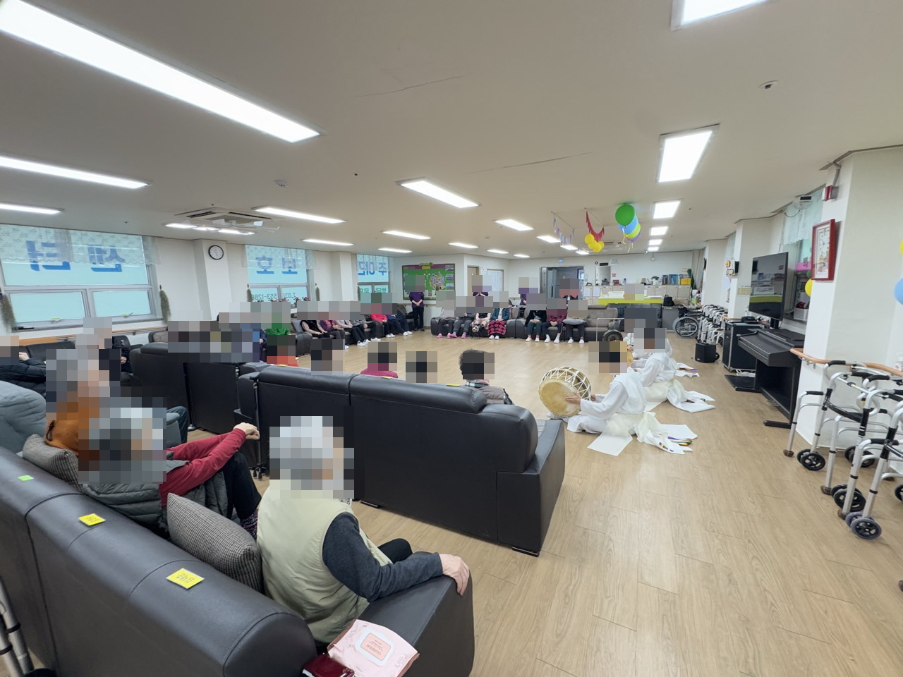 /user/y/youth/editor/2512/1810c14f70649ae9764166dbf61f7bef_1764722859_5323.jpg 이미지크게보기