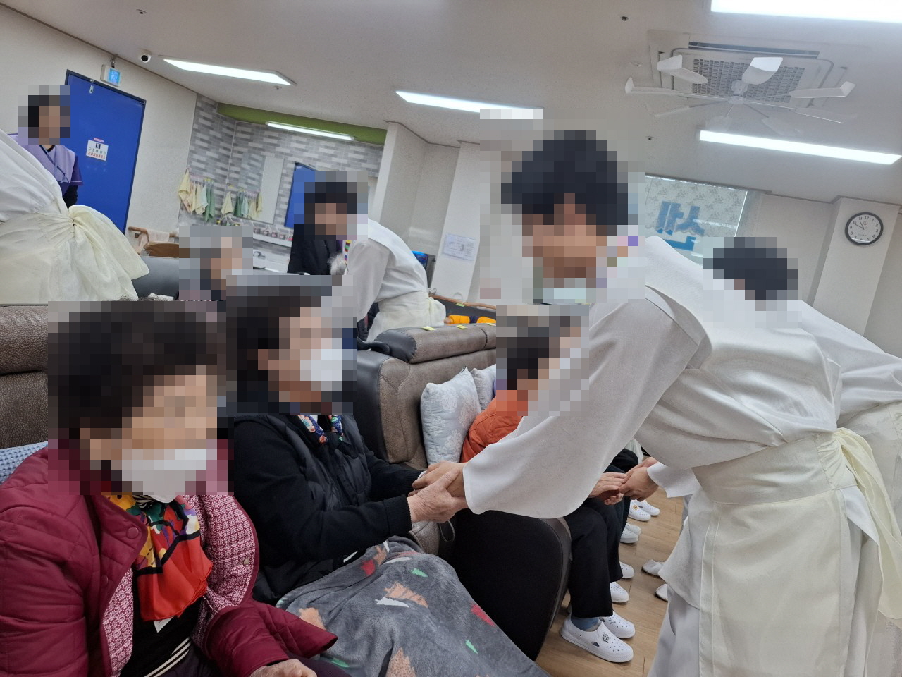 /user/y/youth/editor/2512/1810c14f70649ae9764166dbf61f7bef_1764722860_0846.jpg 이미지크게보기