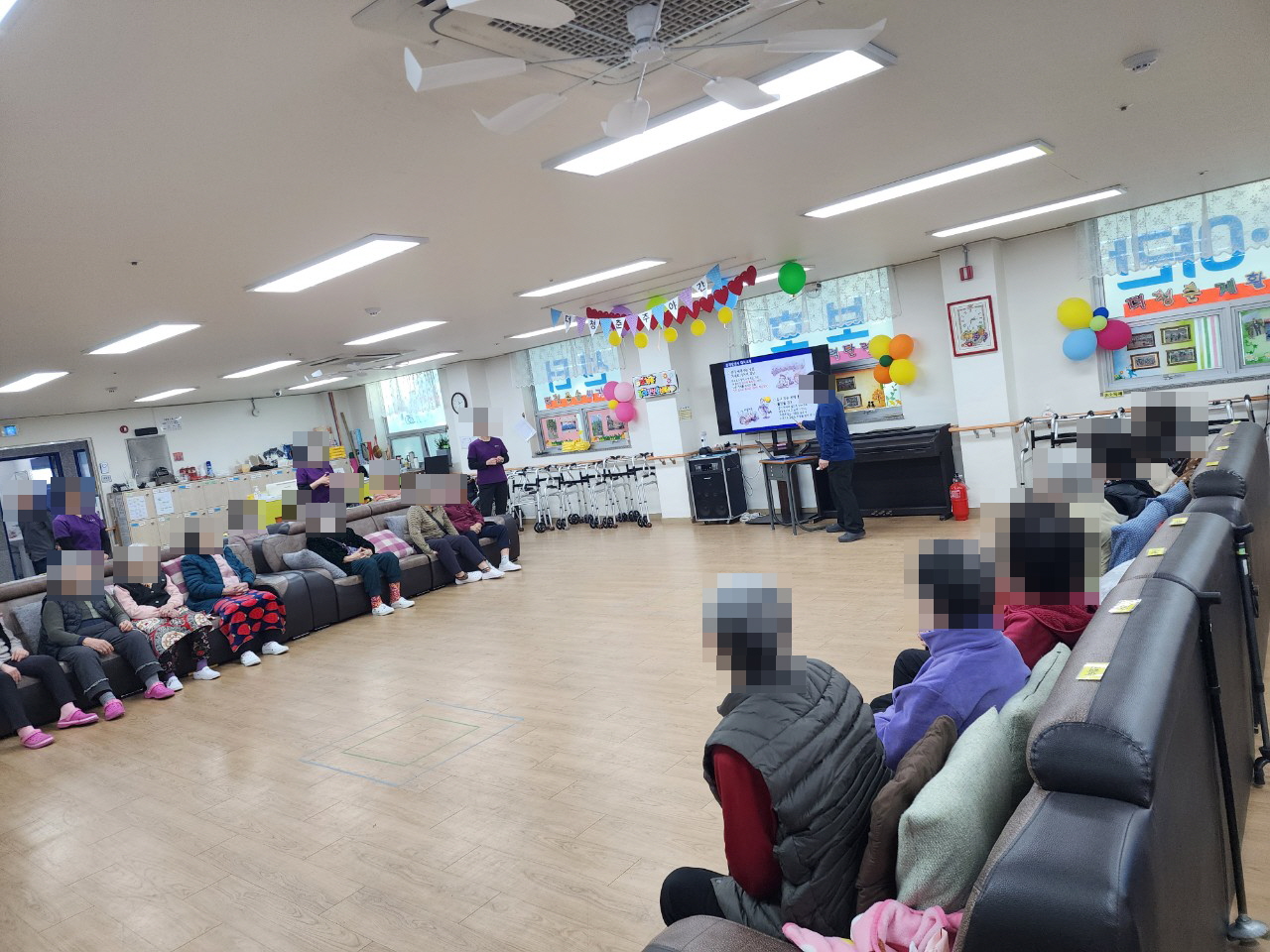 /user/y/youth/editor/2512/1810c14f70649ae9764166dbf61f7bef_1764722994_1401.jpg 이미지크게보기