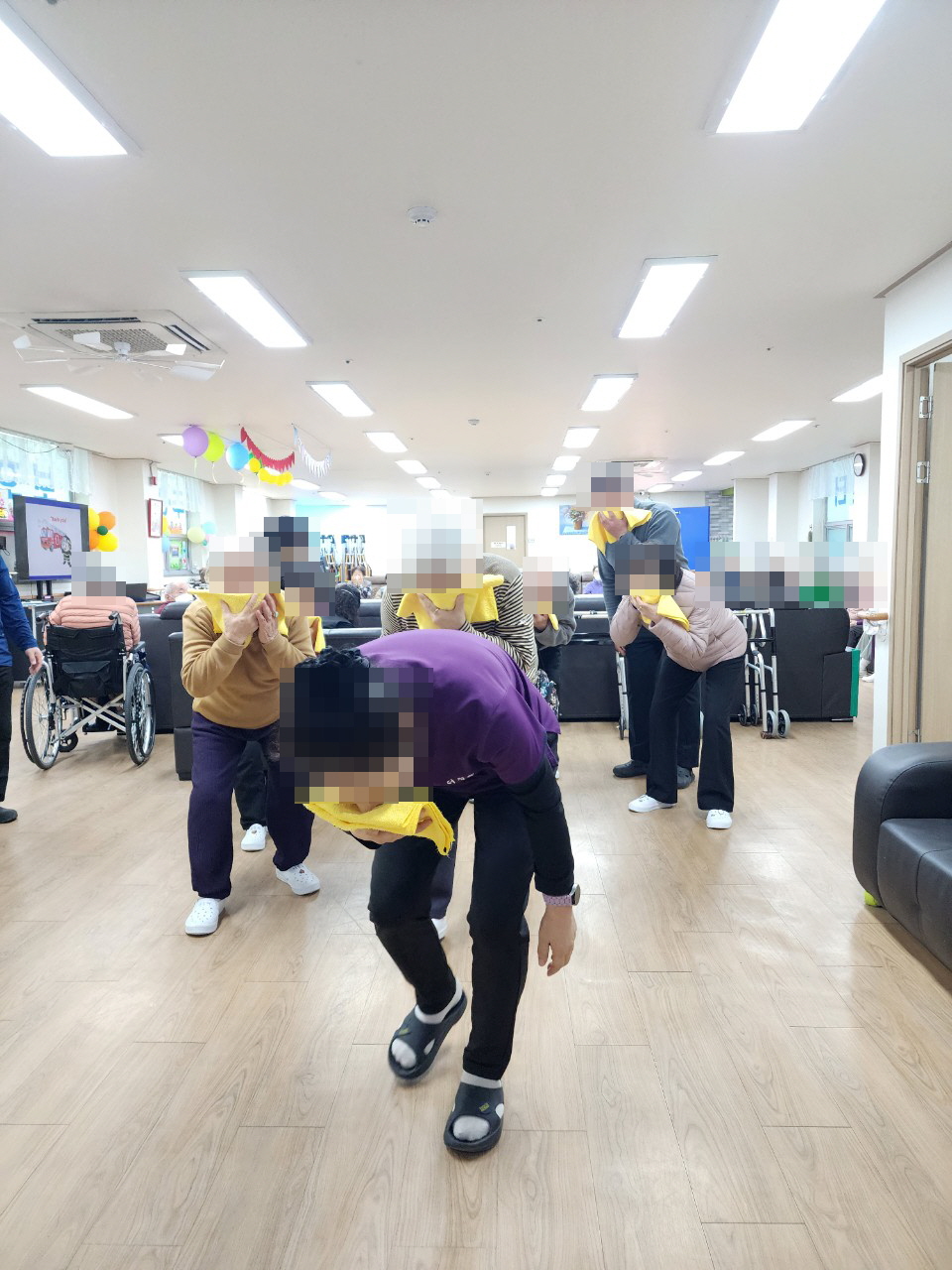 /user/y/youth/editor/2512/1810c14f70649ae9764166dbf61f7bef_1764722994_647.jpg 이미지크게보기