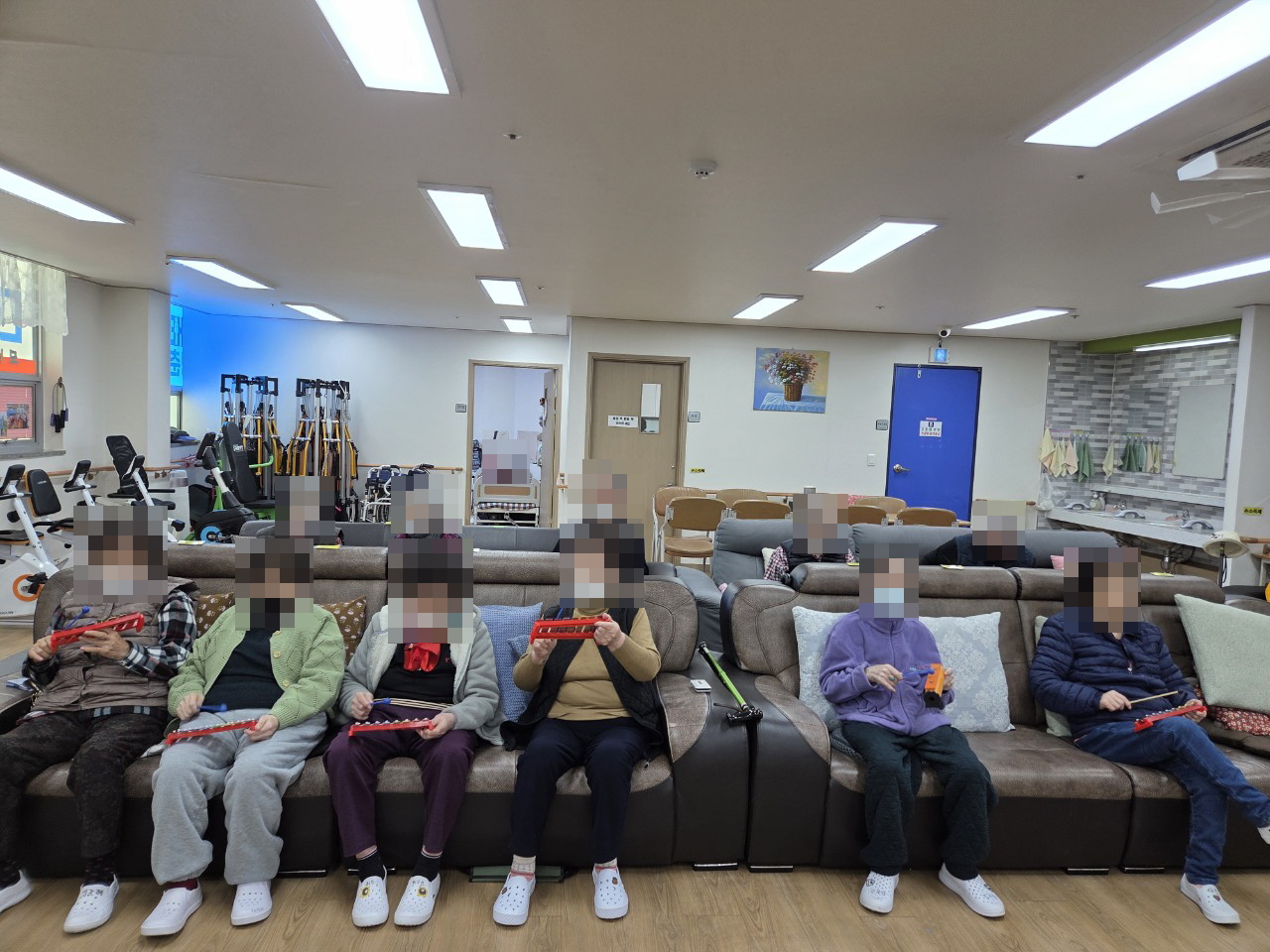 /user/y/youth/editor/2512/184e63c2b69290ee1ccb049a0df4d578_1765152764_6229.jpg 이미지크게보기