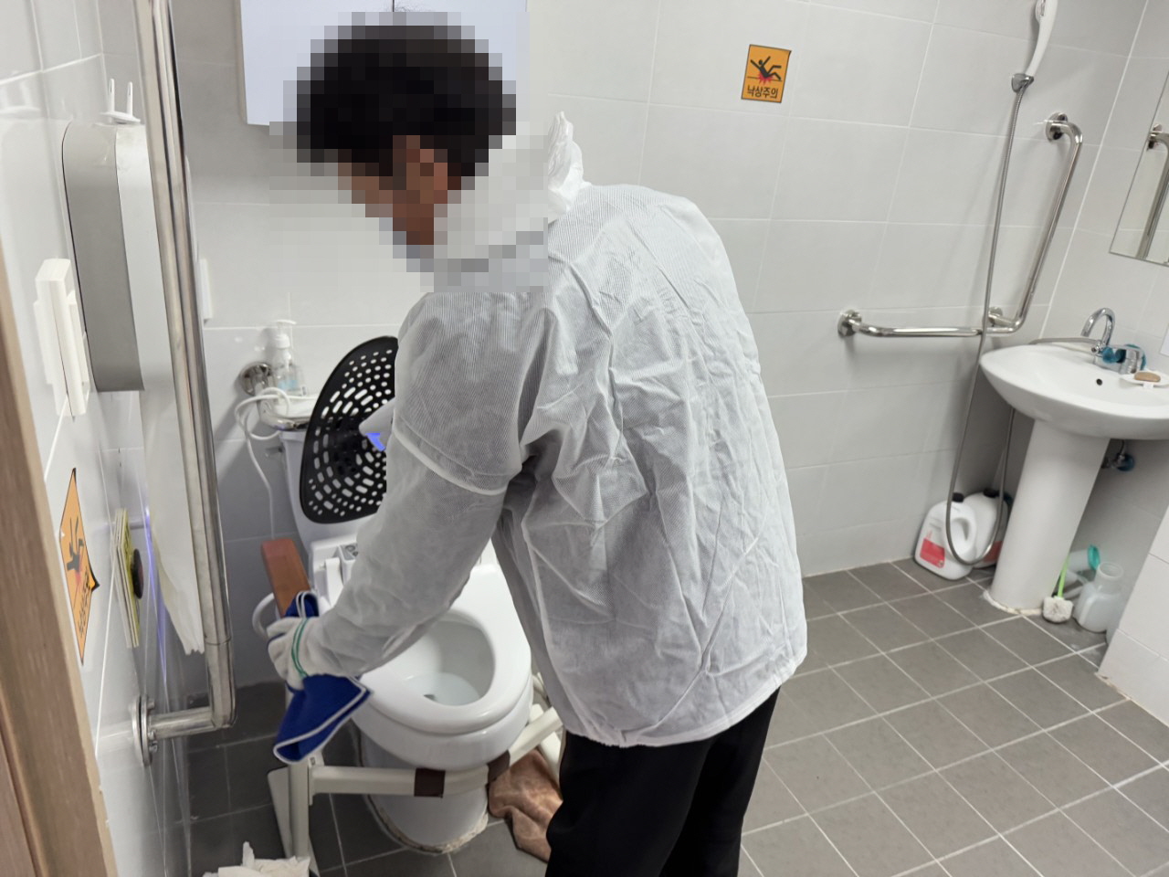 /user/y/youth/editor/2512/1b372dbc66ba23598a5e03c32a8bf804_1764805156_8159.jpg 이미지크게보기