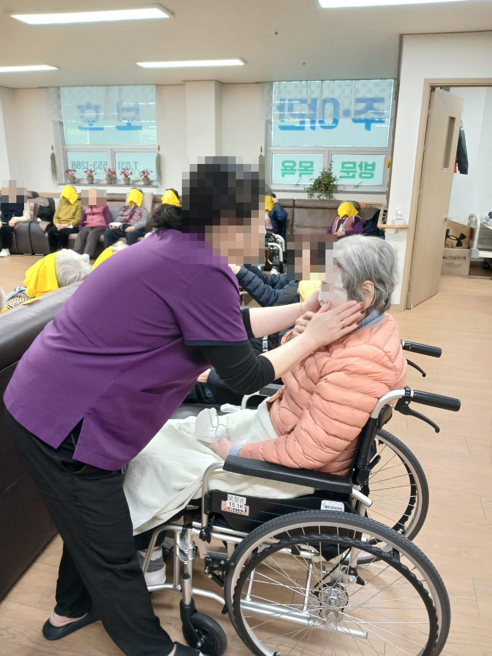 /user/y/youth/editor/2512/1b372dbc66ba23598a5e03c32a8bf804_1764805422_5731.jpg 이미지크게보기