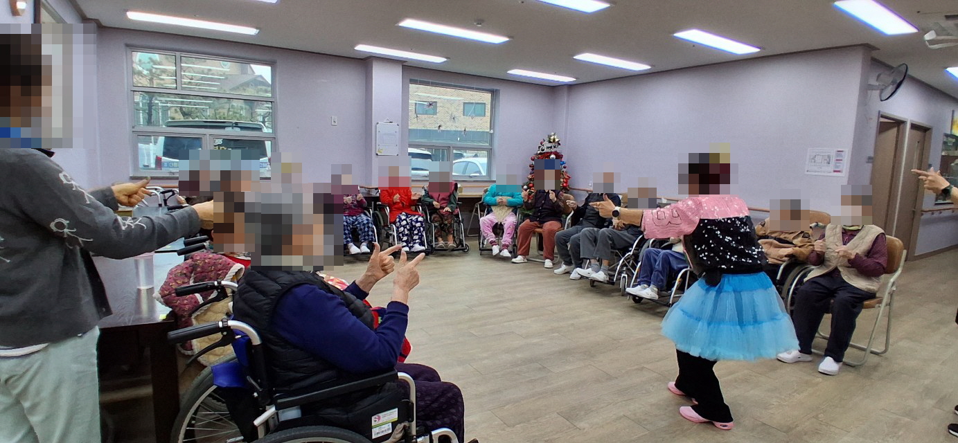 /user/y/youth/editor/2512/4f2ff0a0d82a2e647bea23a7300b40ca_1765925514_181.jpg 이미지크게보기