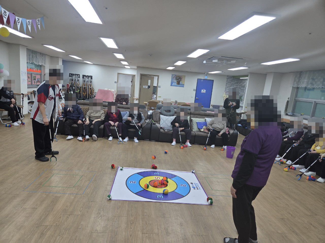 /user/y/youth/editor/2512/4f2ff0a0d82a2e647bea23a7300b40ca_1765925592_5859.jpg 이미지크게보기