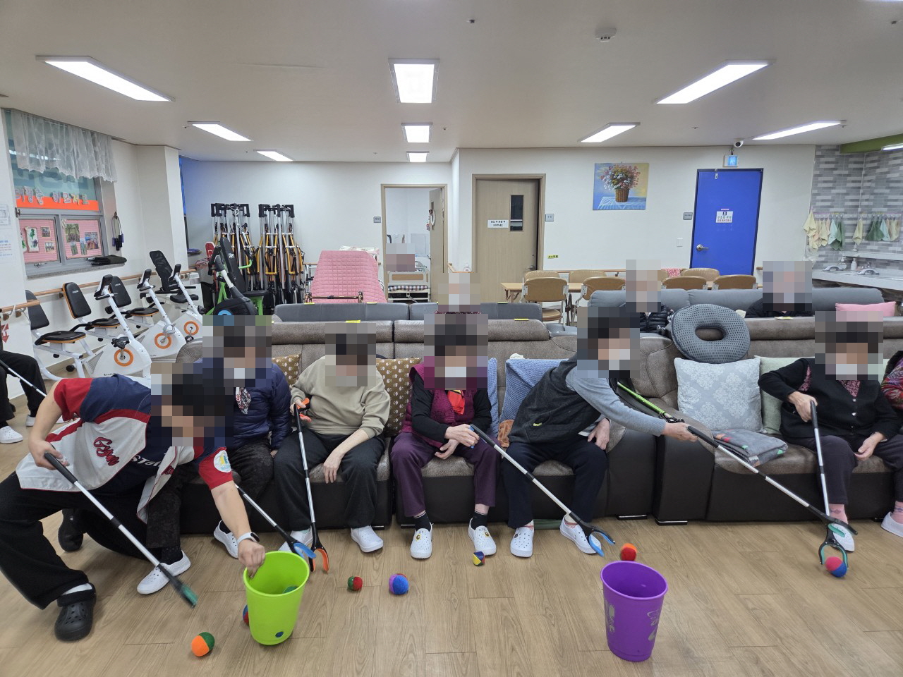 /user/y/youth/editor/2512/4f2ff0a0d82a2e647bea23a7300b40ca_1765925593_1909.jpg 이미지크게보기