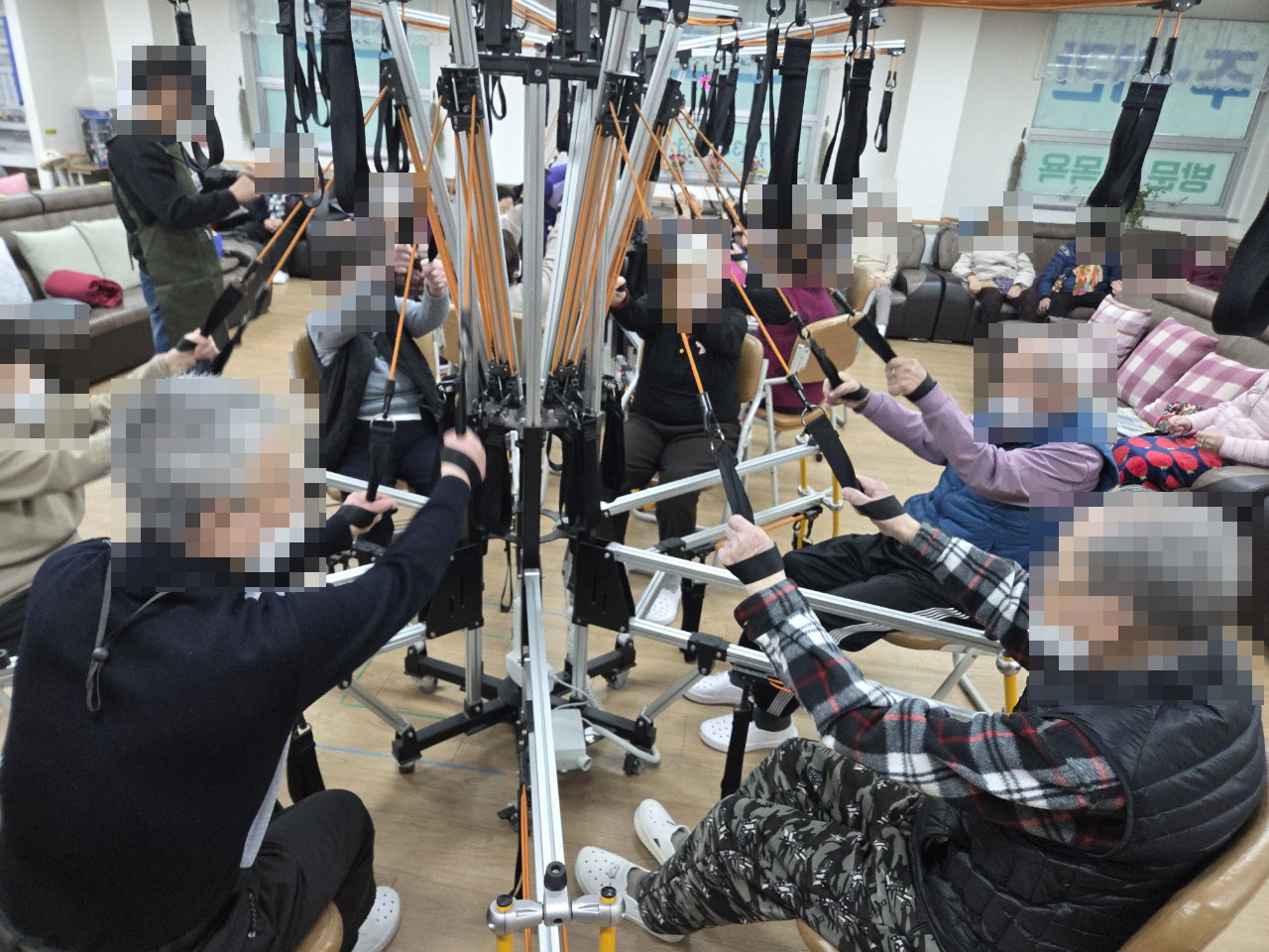 /user/y/youth/editor/2512/4f2ff0a0d82a2e647bea23a7300b40ca_1765925626_5796.jpg 이미지크게보기