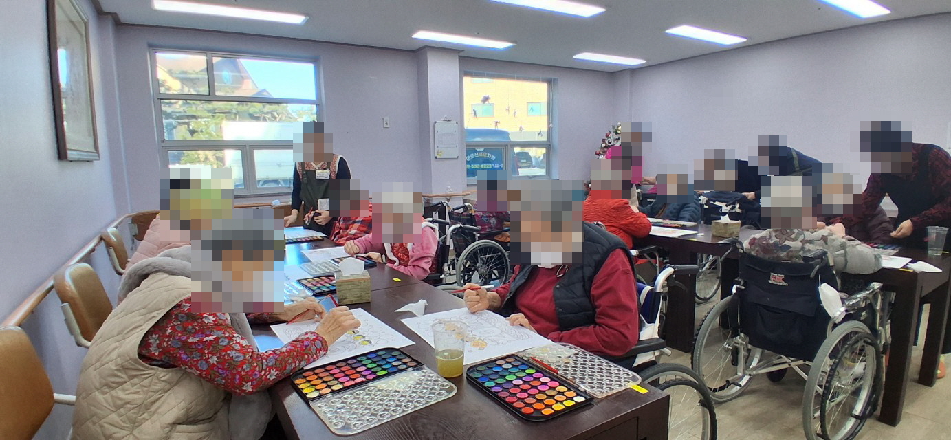 /user/y/youth/editor/2512/53fcf9df8fe9c7293f62773f6d245503_1766446715_0884.jpg 이미지크게보기