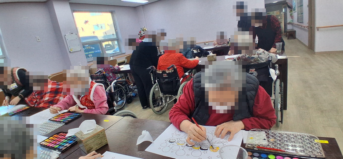 /user/y/youth/editor/2512/53fcf9df8fe9c7293f62773f6d245503_1766446715_173.jpg 이미지크게보기