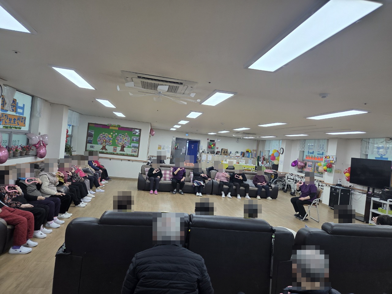 /user/y/youth/editor/2512/53fcf9df8fe9c7293f62773f6d245503_1766446854_3605.jpg 이미지크게보기