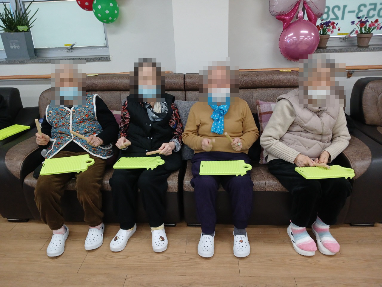 /user/y/youth/editor/2512/74f857b14ec2293078d943a1457c3589_1766961968_7652.jpg 이미지크게보기