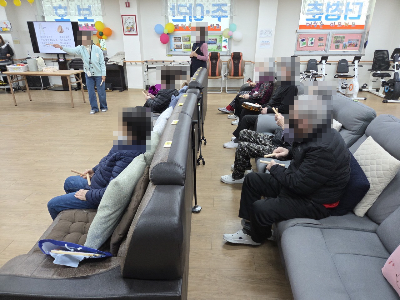 /user/y/youth/editor/2512/78cab52238de38da533351502b3e5a64_1765751841_5019.jpg 이미지크게보기