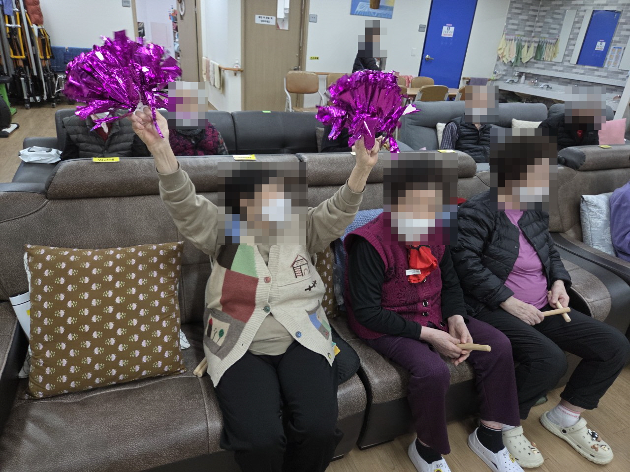 /user/y/youth/editor/2512/78cab52238de38da533351502b3e5a64_1765751841_5955.jpg 이미지크게보기