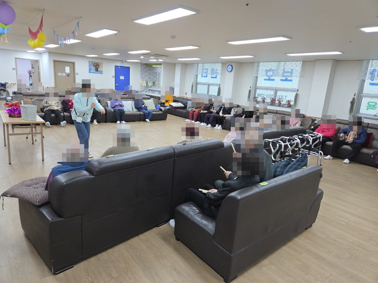 /user/y/youth/editor/2512/78cab52238de38da533351502b3e5a64_1765751842_0888.jpg 이미지크게보기