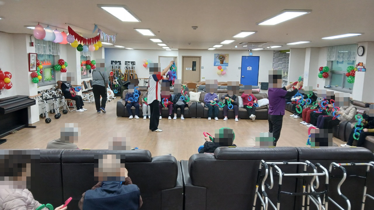 /user/y/youth/editor/2512/90af8584c1f5ad554fe73575154faffd_1766539191_0399.jpg 이미지크게보기