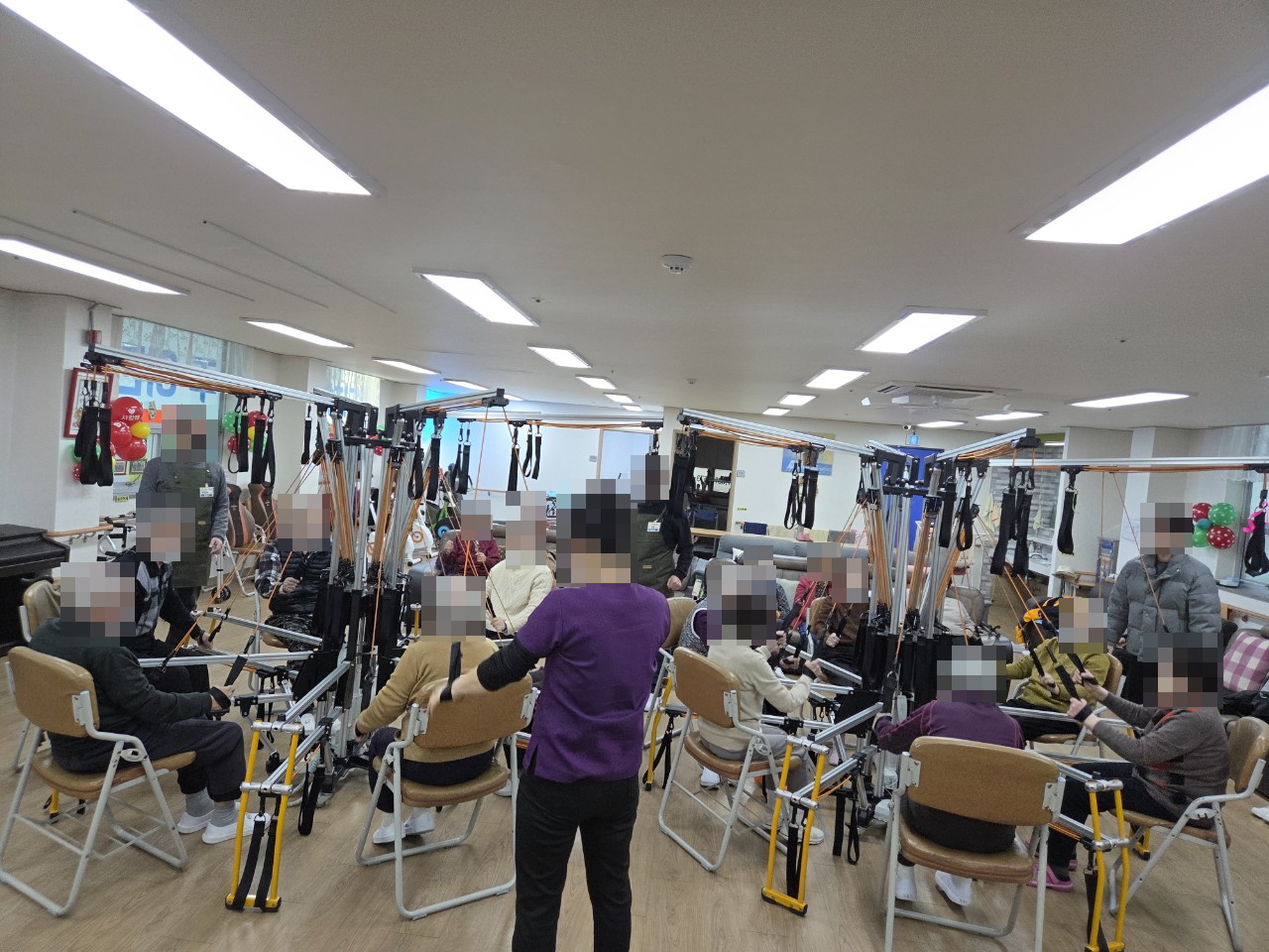 /user/y/youth/editor/2512/914837f319f8f2a84b123d99c183ef26_1766100661_4352.jpg 이미지크게보기