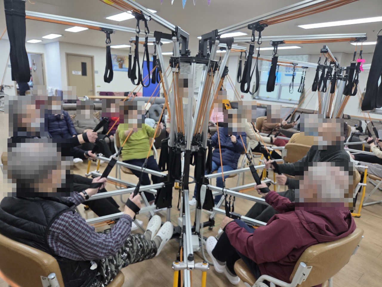 /user/y/youth/editor/2512/9823badbf418468ea41e55dff20f8b09_1765499269_5804.jpg 이미지크게보기