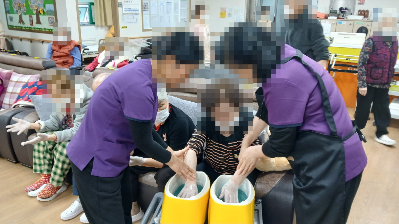 /user/y/youth/editor/2512/9823badbf418468ea41e55dff20f8b09_1765499300_5237.jpg 이미지크게보기