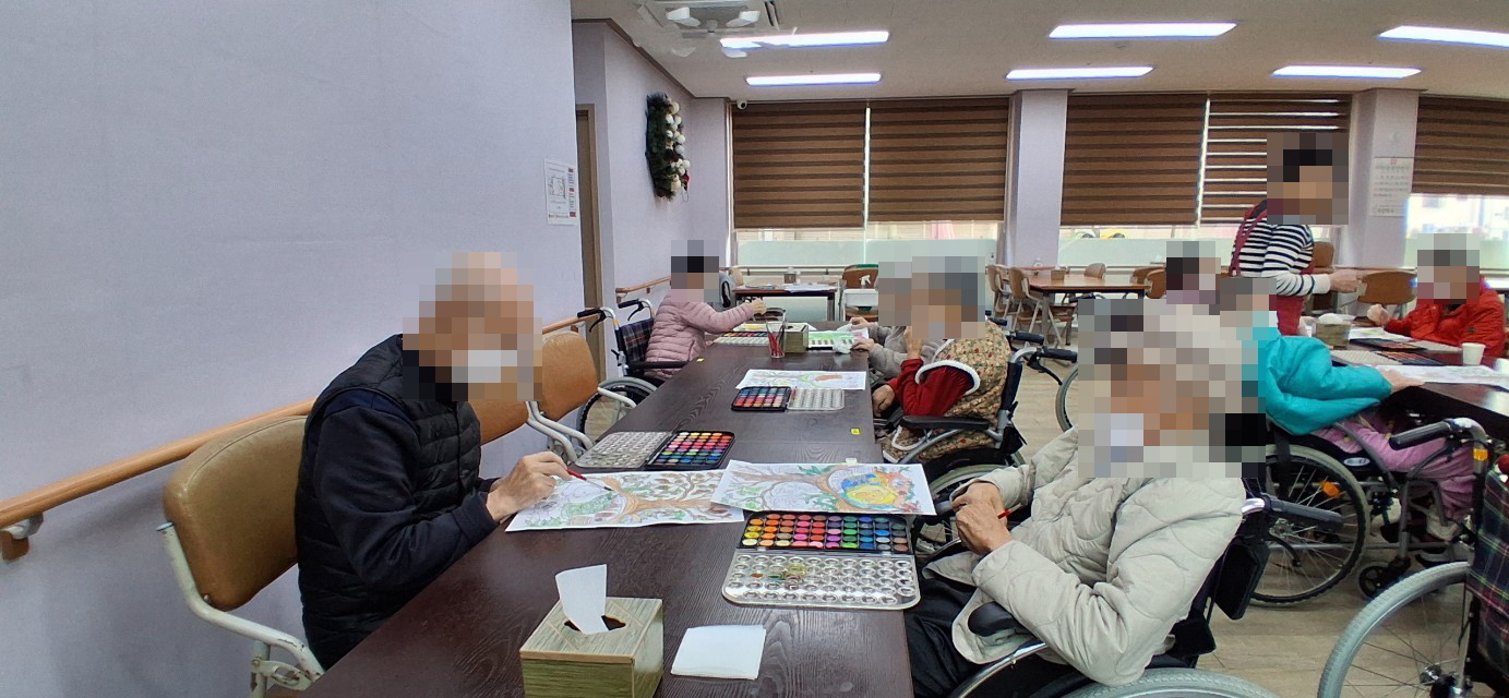 /user/y/youth/editor/2512/aecec1b2f809cda7994871406822821d_1765841854_718.jpg 이미지크게보기