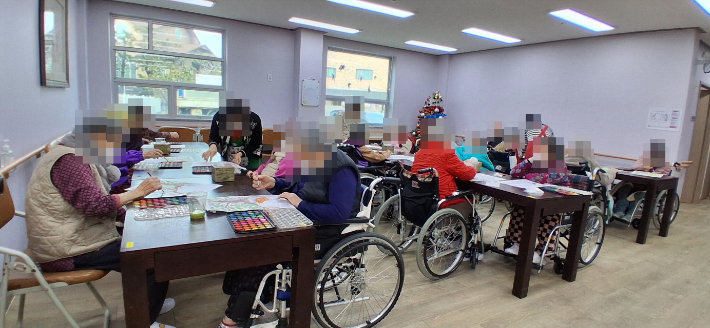 /user/y/youth/editor/2512/aecec1b2f809cda7994871406822821d_1765841854_8131.jpg 이미지크게보기