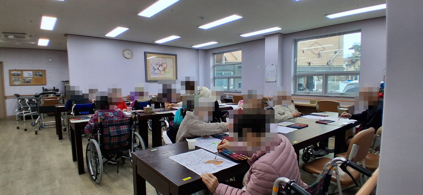 /user/y/youth/editor/2512/aecec1b2f809cda7994871406822821d_1765841854_9978.jpg 이미지크게보기