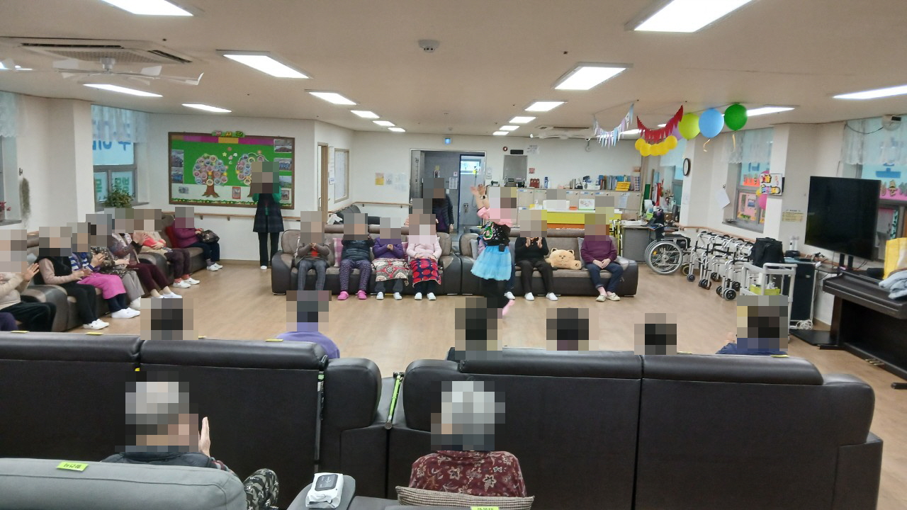 /user/y/youth/editor/2512/aecec1b2f809cda7994871406822821d_1765842003_5488.jpg 이미지크게보기