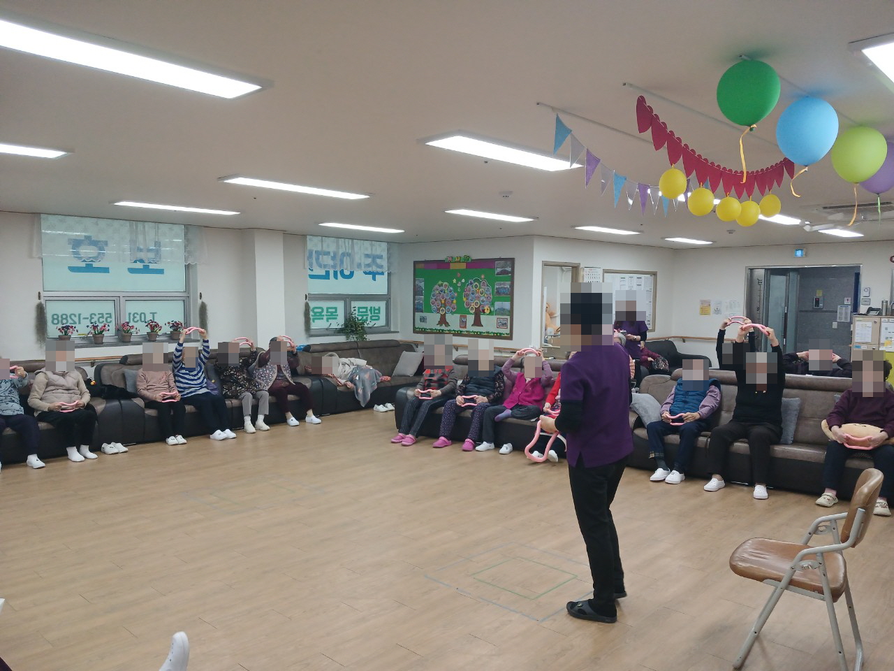 /user/y/youth/editor/2512/aecec1b2f809cda7994871406822821d_1765842050_7691.jpg 이미지크게보기