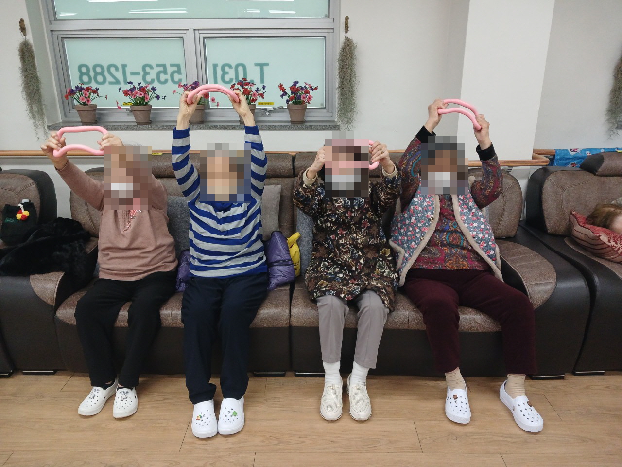 /user/y/youth/editor/2512/aecec1b2f809cda7994871406822821d_1765842050_9578.jpg 이미지크게보기