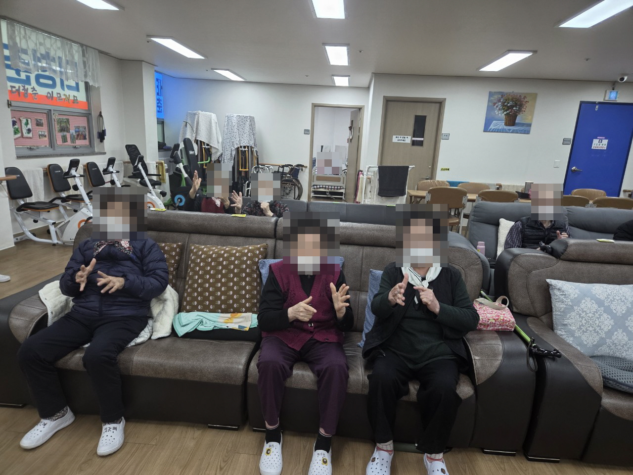 /user/y/youth/editor/2512/b698492b0583a4a01acbdce1f4601abb_1765409480_3685.jpg 이미지크게보기