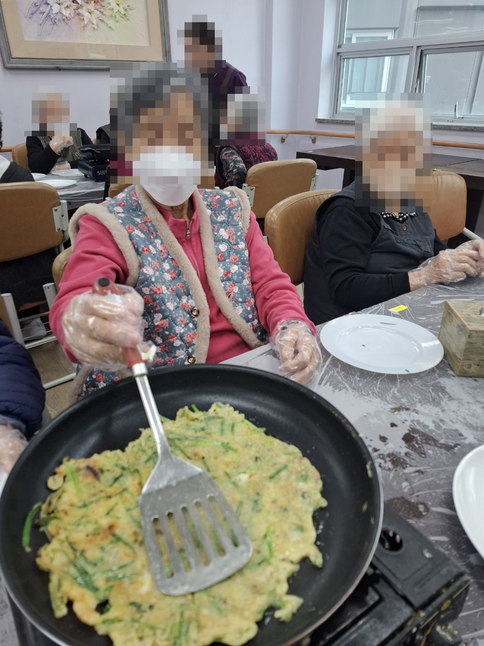 /user/y/youth/editor/2512/b698492b0583a4a01acbdce1f4601abb_1765409573_3081.jpg 이미지크게보기