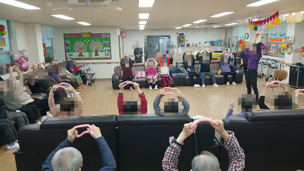 /user/y/youth/editor/2512/c64d832a42fe542122b7242098ffcc42_1767051488_9968.jpg 이미지크게보기