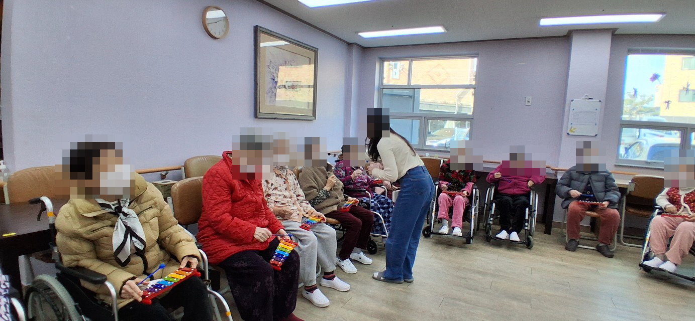 /user/y/youth/editor/2512/de889c9ea4f60680e2441489cd8d25b7_1766360039_9594.jpg 이미지크게보기