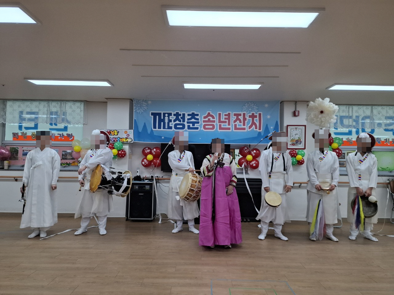 /user/y/youth/editor/2512/de889c9ea4f60680e2441489cd8d25b7_1766360213_2181.jpg 이미지크게보기