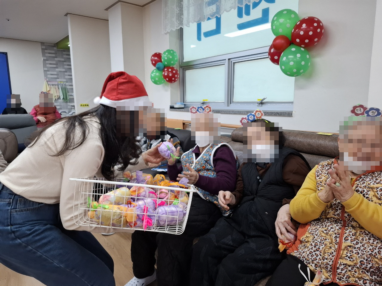 /user/y/youth/editor/2512/de889c9ea4f60680e2441489cd8d25b7_1766360213_4019.jpg 이미지크게보기