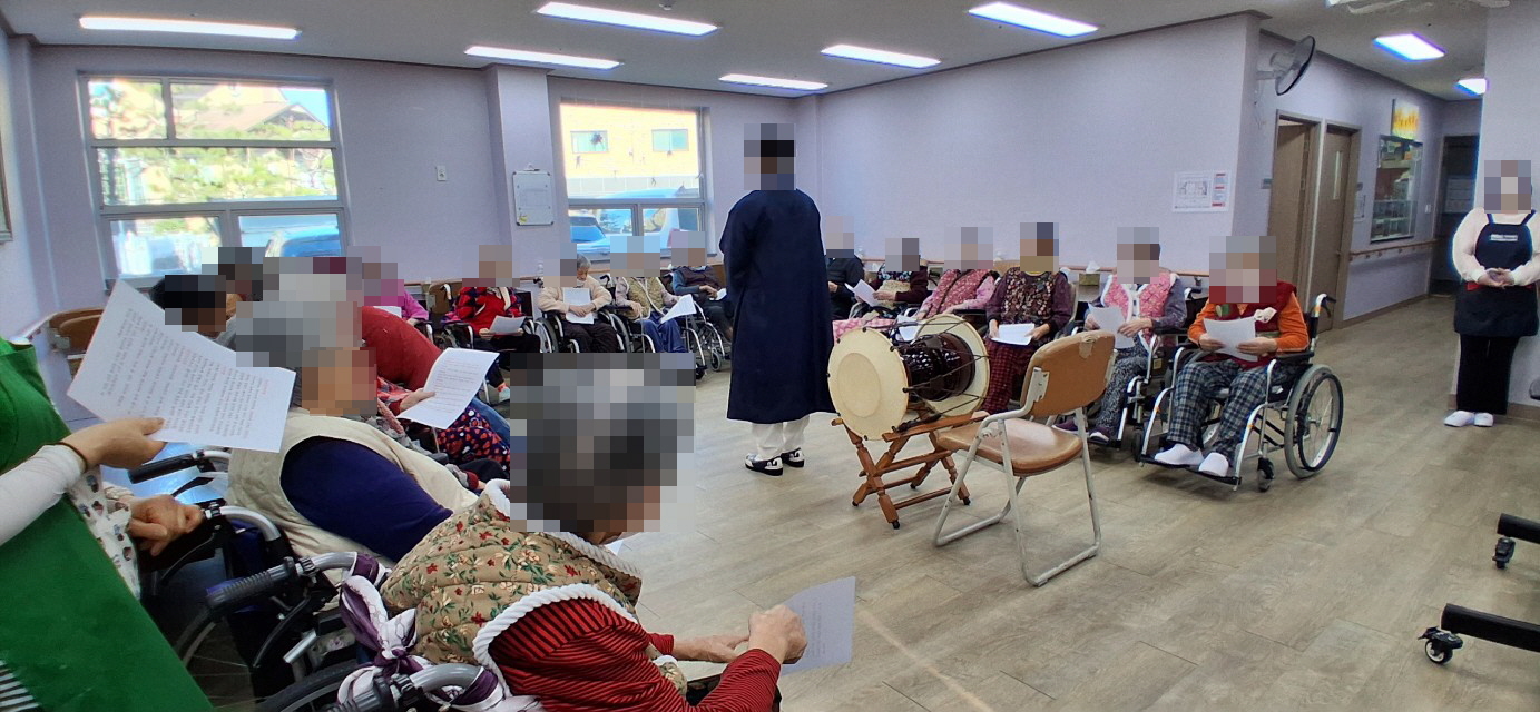 /user/y/youth/editor/2512/e3abaadd9fbd64d344504b9db658e3c3_1764633364_2035.jpg 이미지크게보기