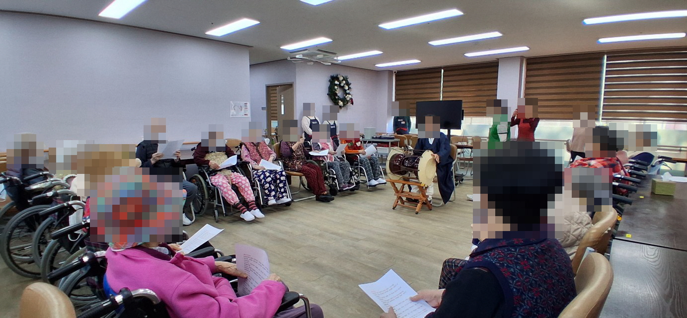 /user/y/youth/editor/2512/e3abaadd9fbd64d344504b9db658e3c3_1764633364_2921.jpg 이미지크게보기