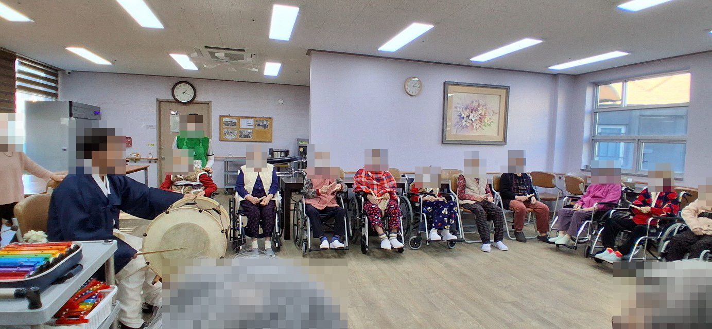 /user/y/youth/editor/2512/e3abaadd9fbd64d344504b9db658e3c3_1764633364_5562.jpg 이미지크게보기