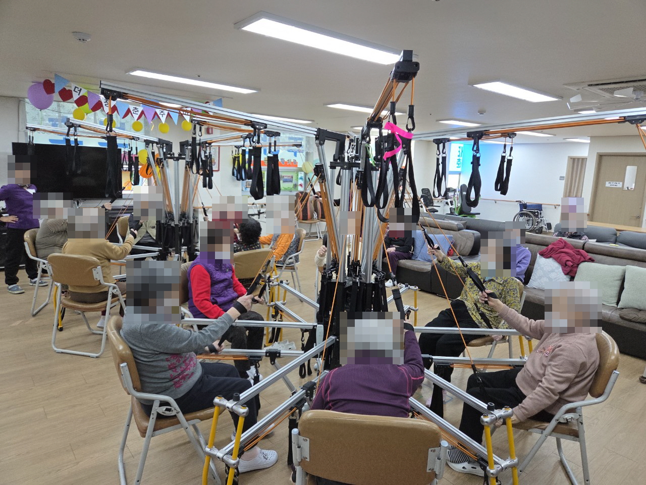 /user/y/youth/editor/2512/e3abaadd9fbd64d344504b9db658e3c3_1764633487_6672.jpg 이미지크게보기