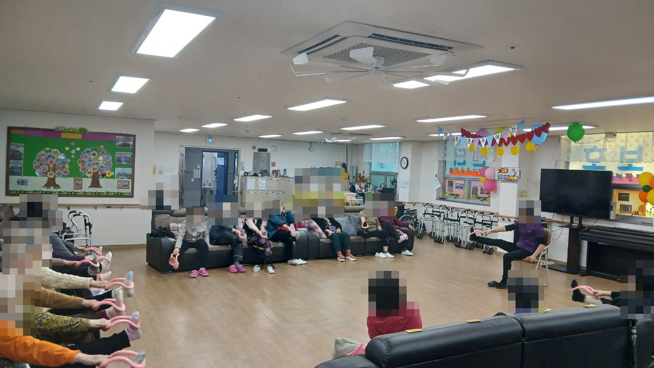 /user/y/youth/editor/2512/e3abaadd9fbd64d344504b9db658e3c3_1764633567_0998.jpg 이미지크게보기