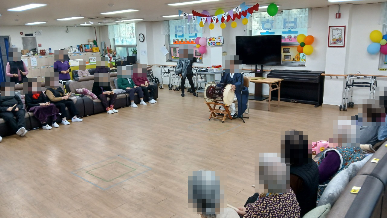 /user/y/youth/editor/2512/eb29b4be5150f2fa7c1710e5fbff88a5_1764544931_5233.jpg 이미지크게보기