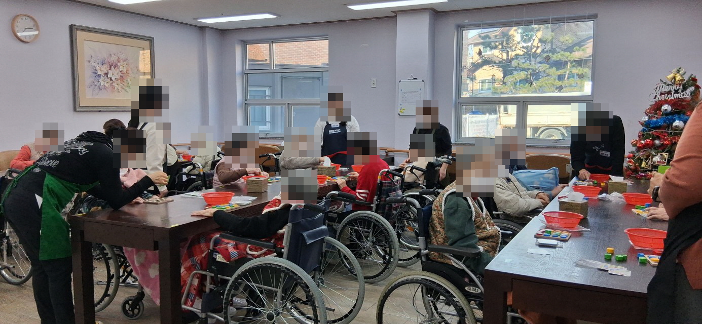 /user/y/youth/editor/2512/ef704003fb9accb0095f1a168119ad3d_1764892340_408.jpg 이미지크게보기