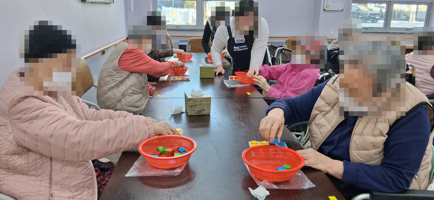 /user/y/youth/editor/2512/ef704003fb9accb0095f1a168119ad3d_1764892340_8008.jpg 이미지크게보기