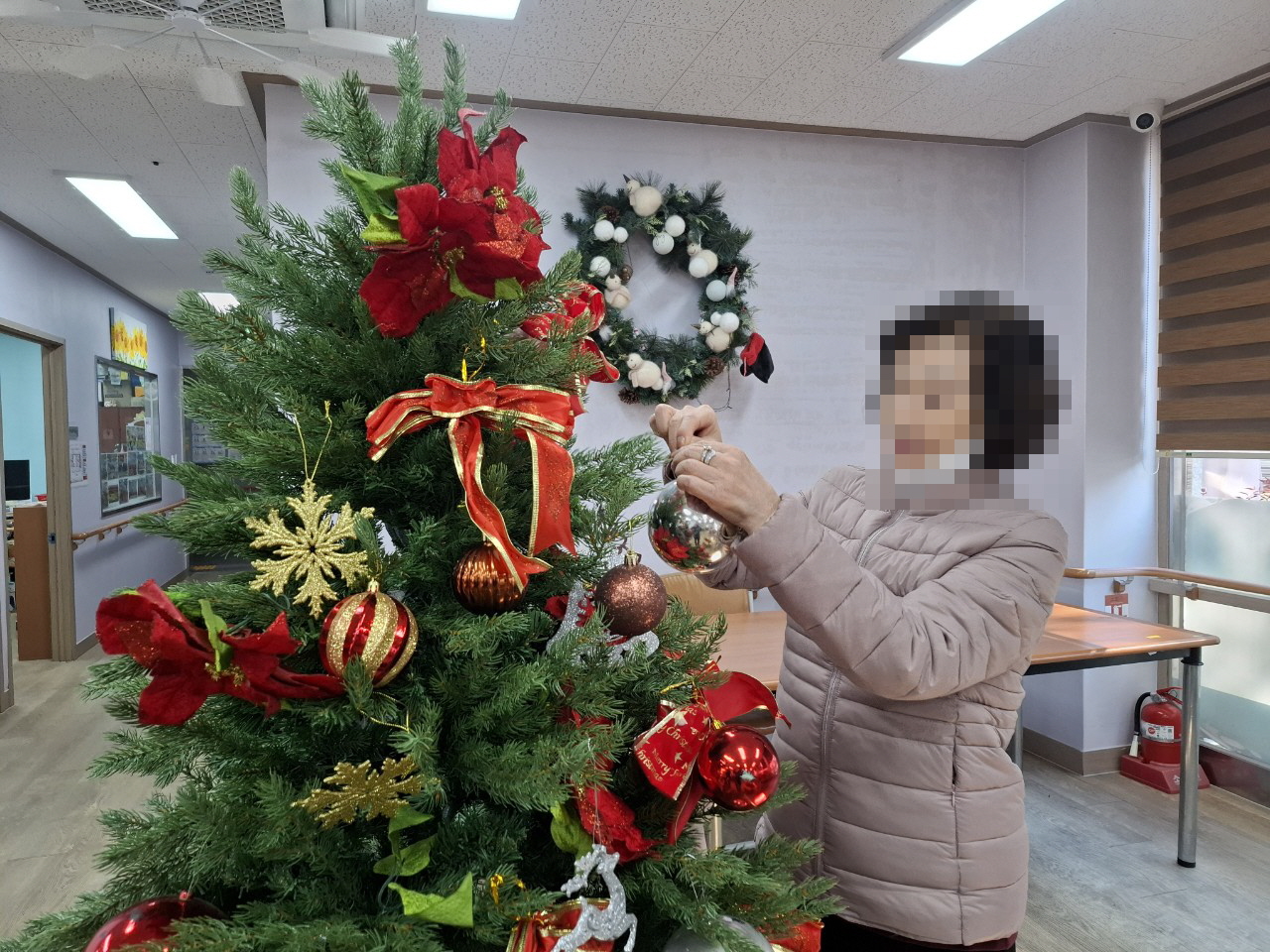 /user/y/youth/editor/2512/ef704003fb9accb0095f1a168119ad3d_1764892890_7511.jpg 이미지크게보기