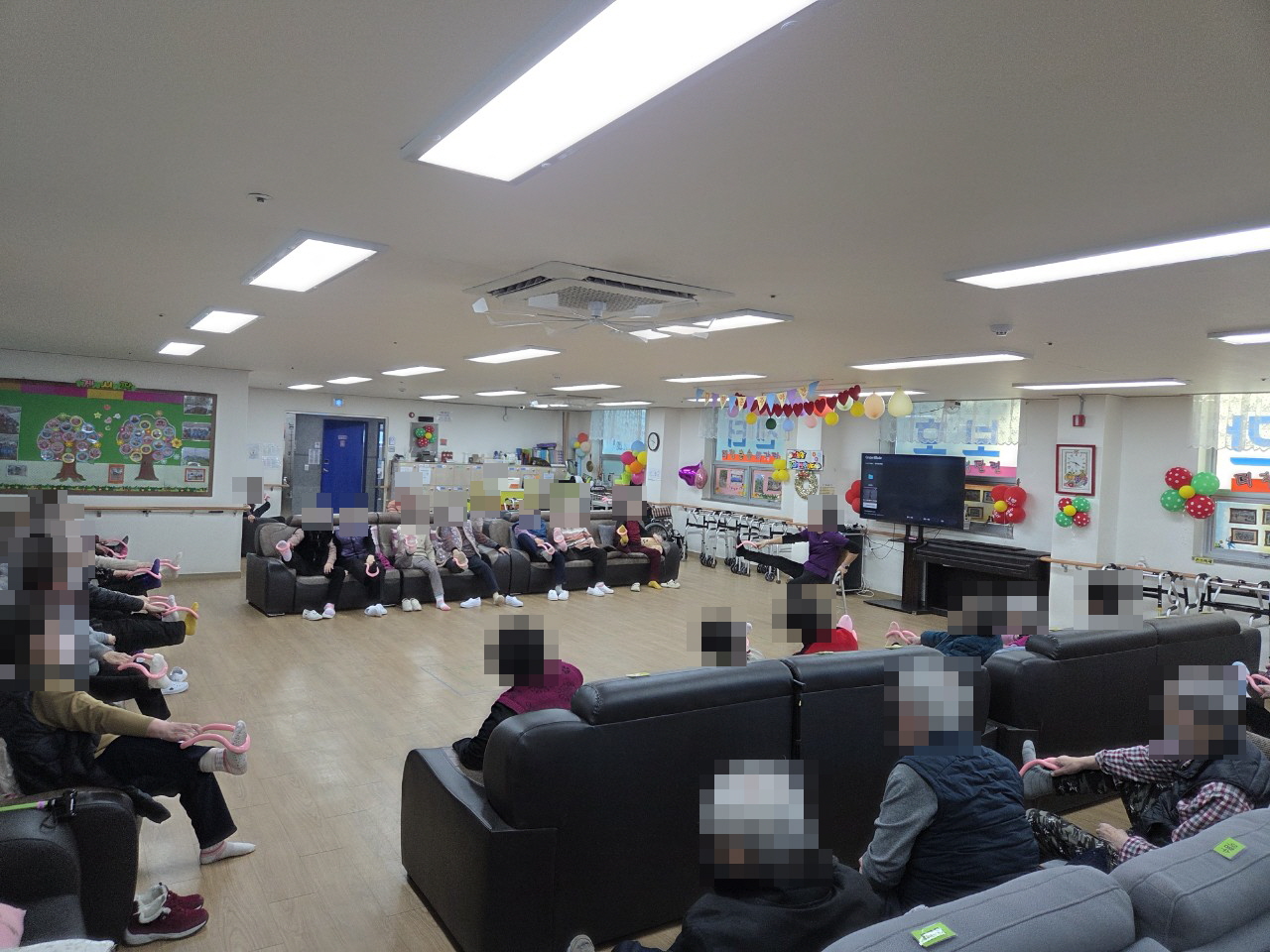 /user/y/youth/editor/2601/3c23e0ddbd30a27cb8ad6a042e3c9f00_1767740435_7713.jpg 이미지크게보기