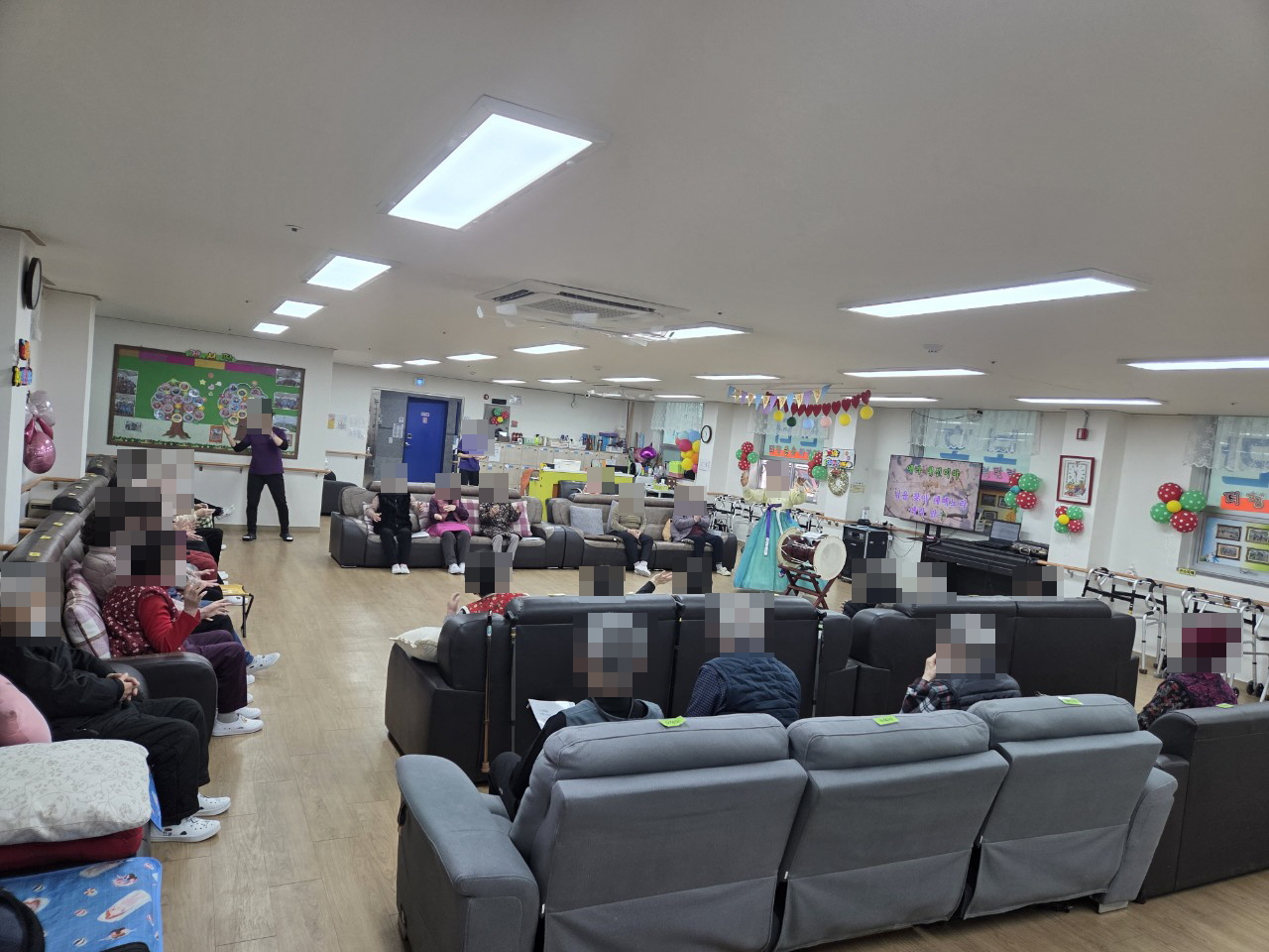 /user/y/youth/editor/2601/3ef31d9e682df3b8624726a153206e51_1768527550_7871.jpg 이미지크게보기