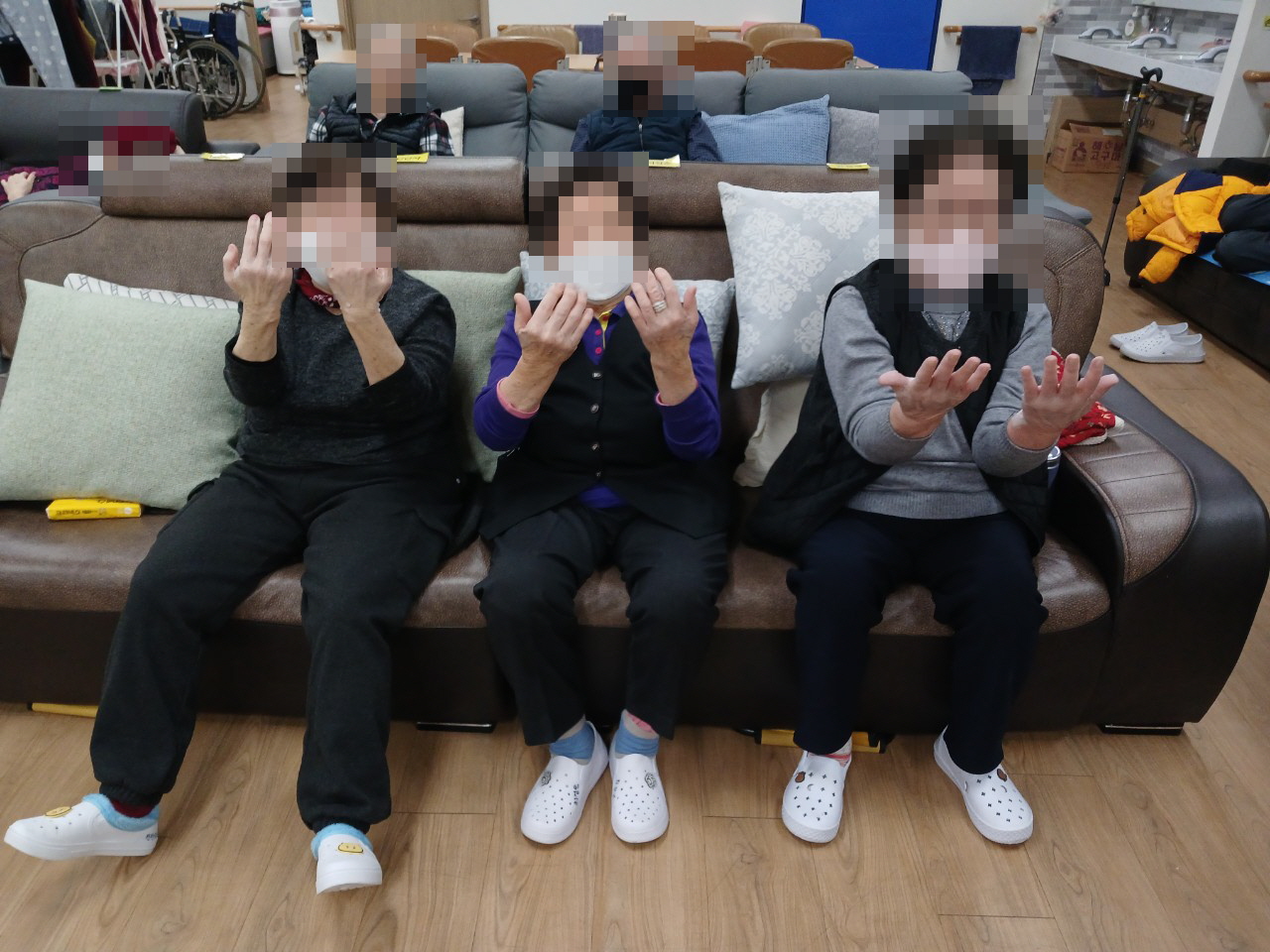 /user/y/youth/editor/2601/3ef31d9e682df3b8624726a153206e51_1768527613_573.jpg 이미지크게보기