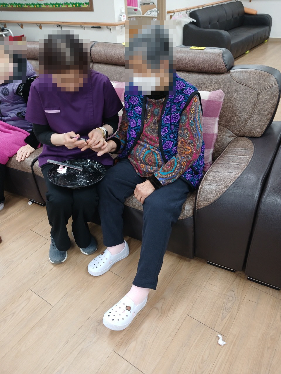 /user/y/youth/editor/2601/62ff69d0b94abd5f808f2e28e675c280_1767827391_1493.jpg 이미지크게보기