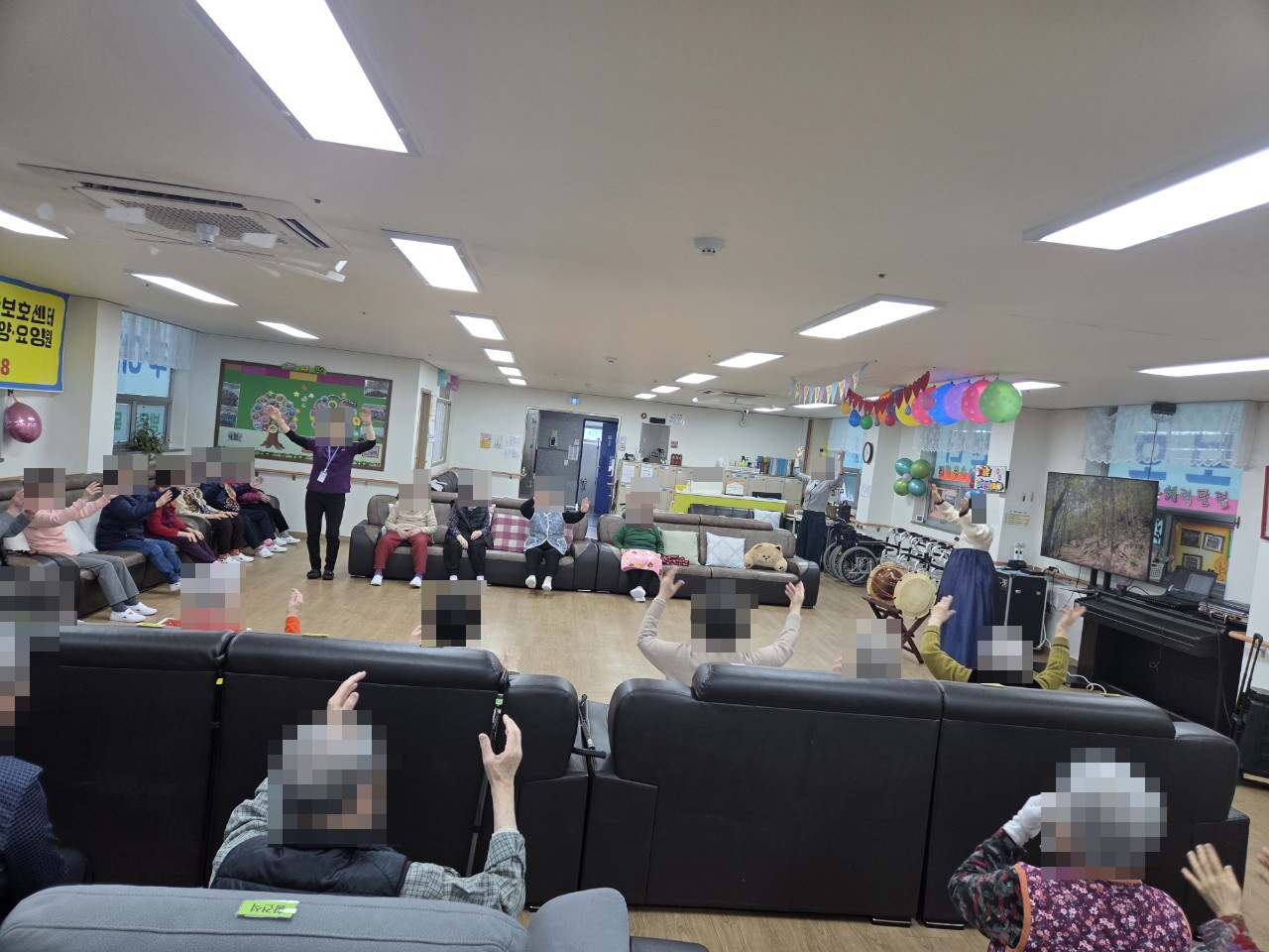 /user/y/youth/editor/2602/318ab731cf40be20704f70e2ed2fe260_1771548570_7024.jpg 이미지크게보기