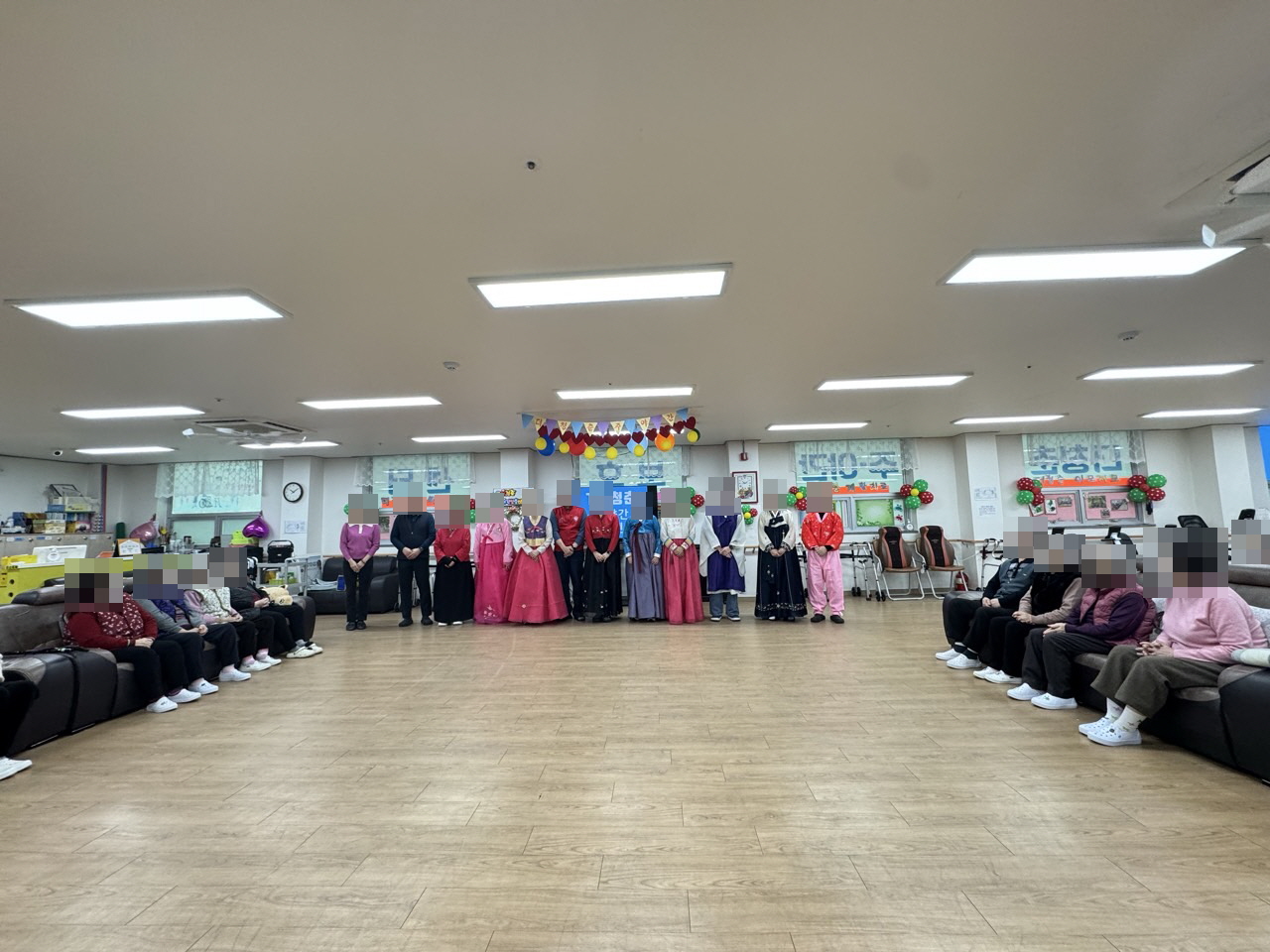 /user/y/youth/editor/2602/69468c695f1bb212d00a2118fd2be7be_1771462727_3119.jpg 이미지크게보기